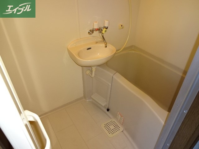 バス・シャワールーム　バス