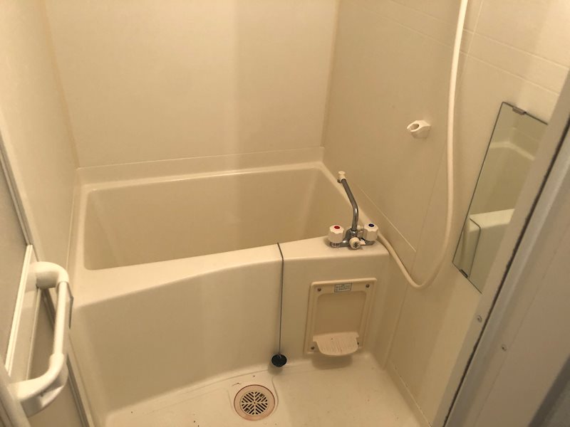 バス・シャワールーム　※同タイプの他のお部屋です