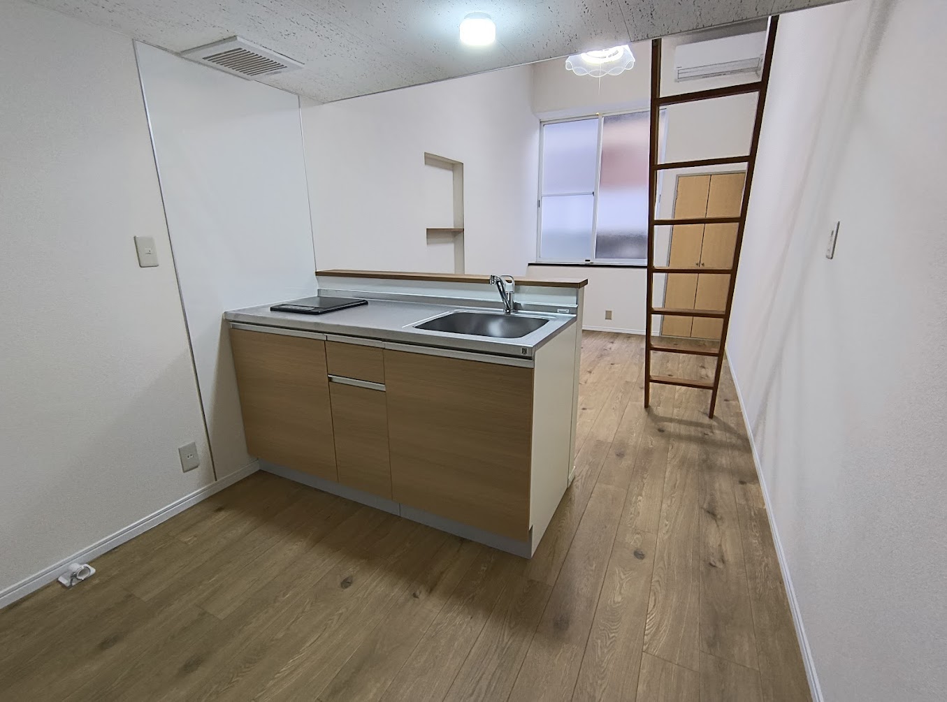 居室・リビング　対面キッチンタイプのワンルーム