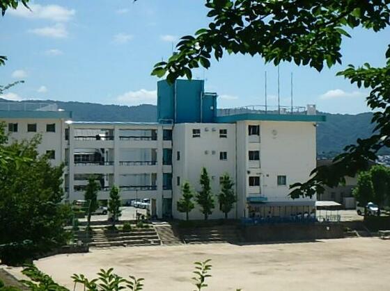 中学校　川西市立多田中学校（中学校）まで1808m