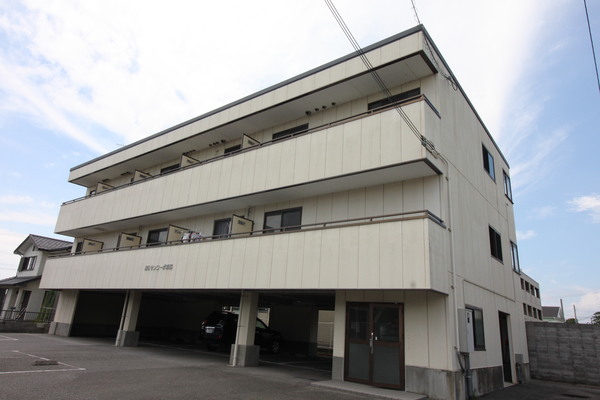 建物外観　日当り良好！！