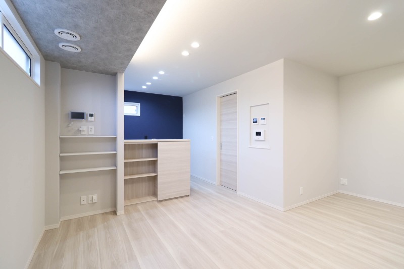 居室・リビング　図面と現状に相違がある場合には現状を優先