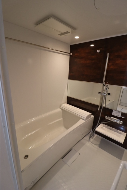 バス・シャワールーム　浴室