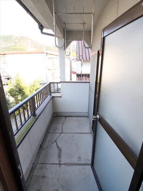 バルコニー　松山市畑寺　賃貸一戸建　ベランダ