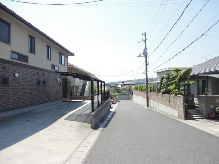 その他部屋・スペース　カーポート　建物入口