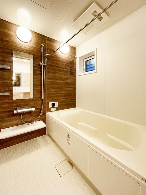 バス・シャワールーム