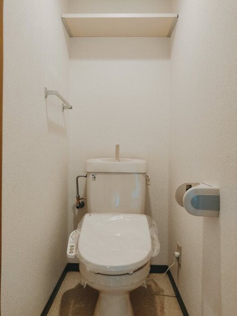 トイレ　同じ建物の別なお部屋