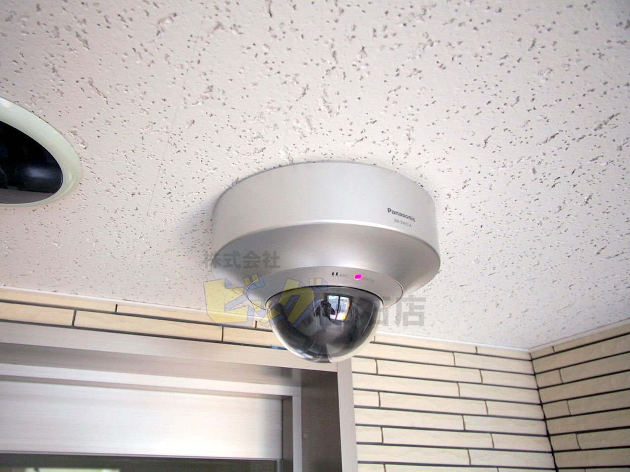 エントランス　防犯カメラ・ＴＶモニターホン設置で安心のセキュリティです♪