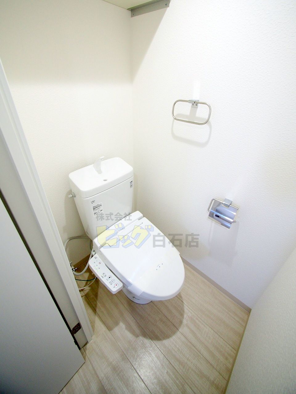 トイレ　ウォシュレット完備しています♪