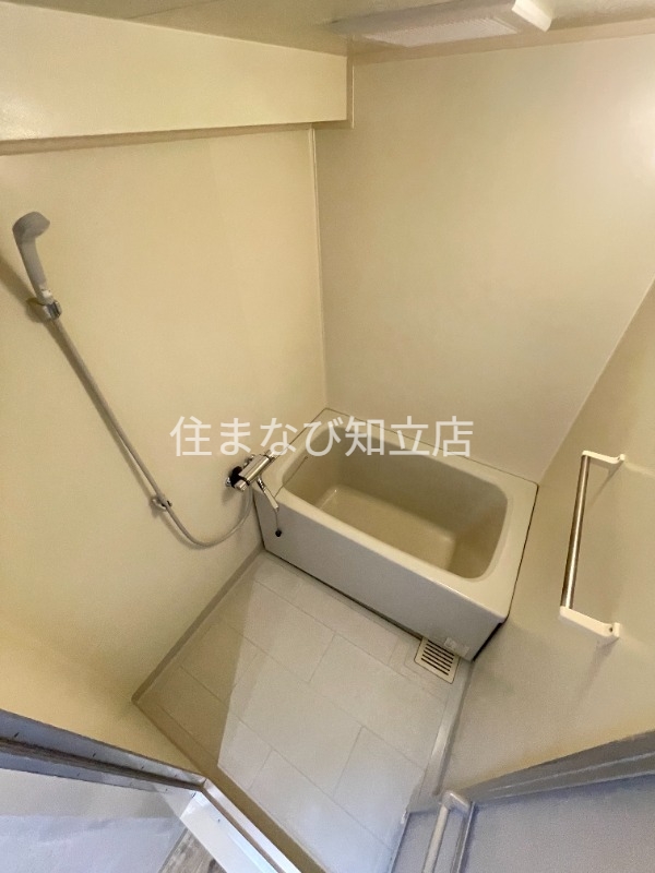 バス・シャワールーム　同型別部屋写真