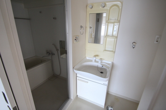 洗面設備　他号室の写真です