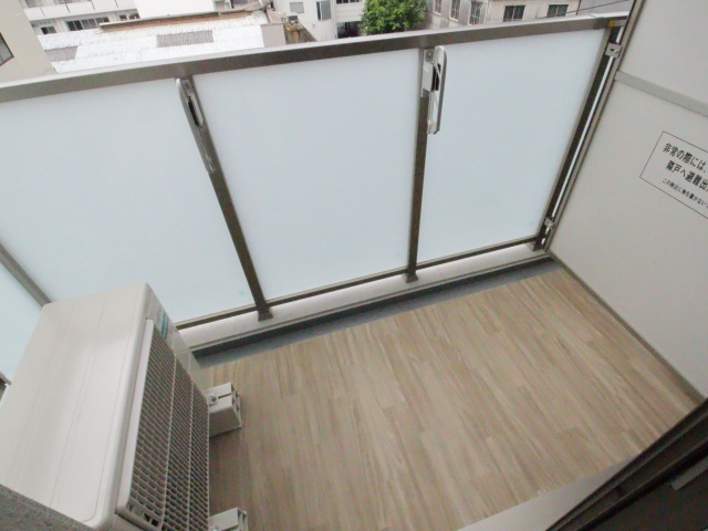 バルコニー　※別室の参考写真の為、現況優先です。