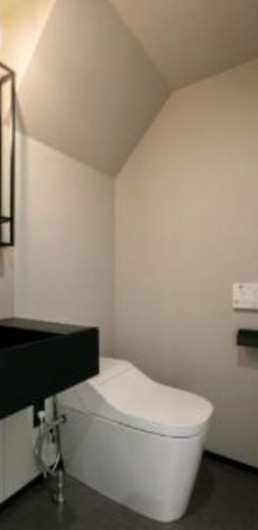 トイレ　※反転タイプの写真を使用しています。