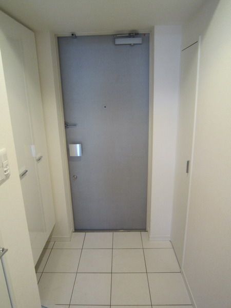 玄関　収納力のある玄関