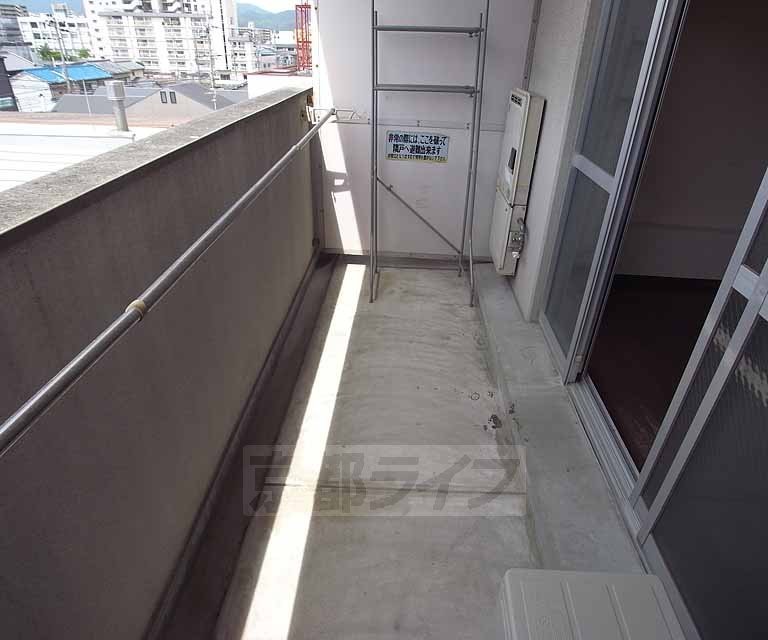 バルコニー　結構広いバルコニーです