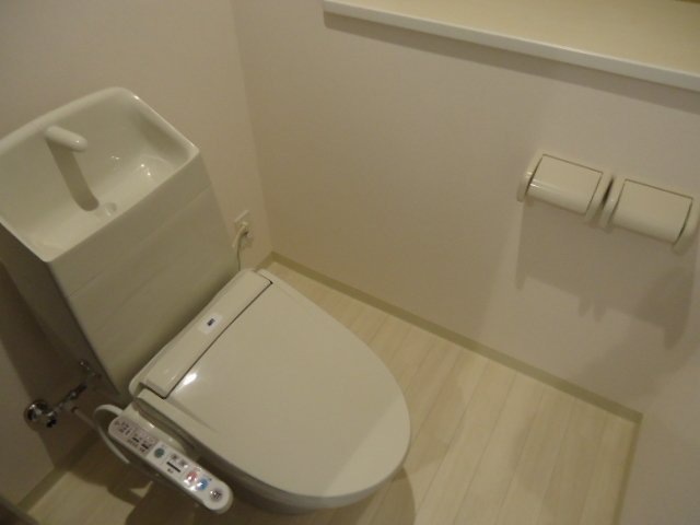 トイレ　シャワー付トイレ