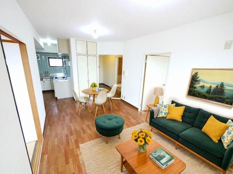 居室・リビング　CGで家具等を配置したもので家具等は含まれません