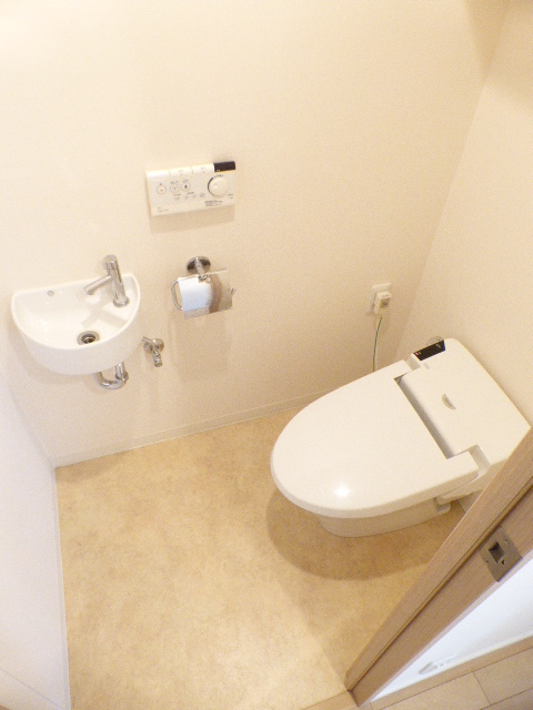 トイレ　トイレ