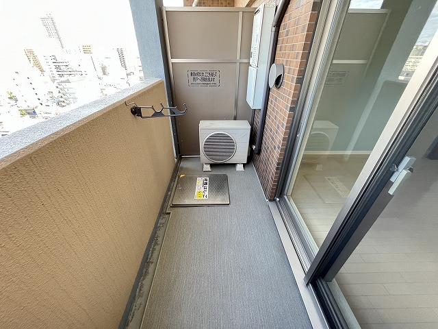 バルコニー　陽当たり良好なバルコニーです