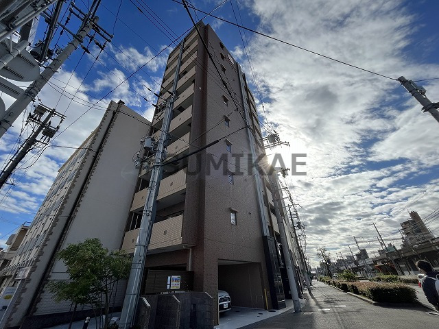 建物外観　落ち着いた雰囲気の外観です