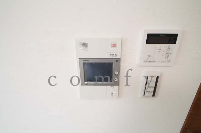 セキュリティ　モニター付きインターホン