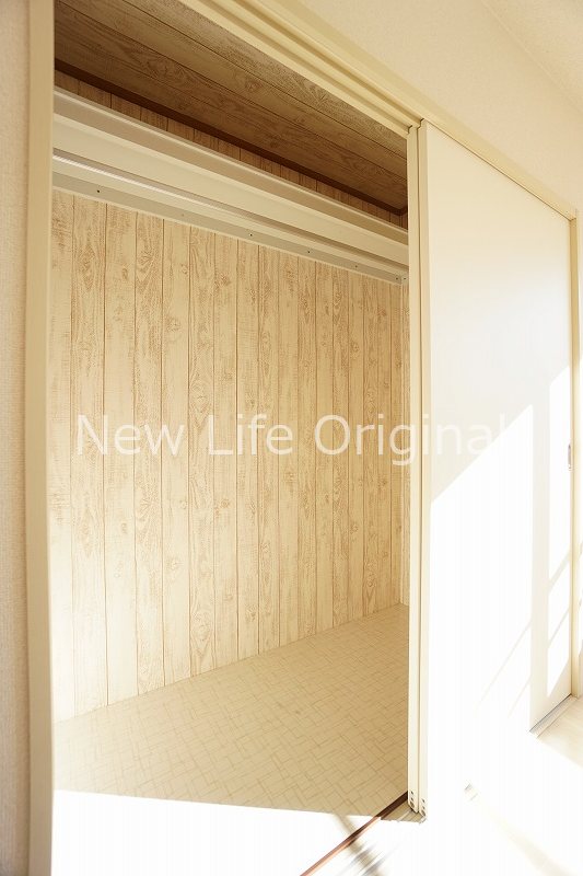 収納　6.4帖洋室収納☆丈の長いお洋服も掛けて収納できます☆