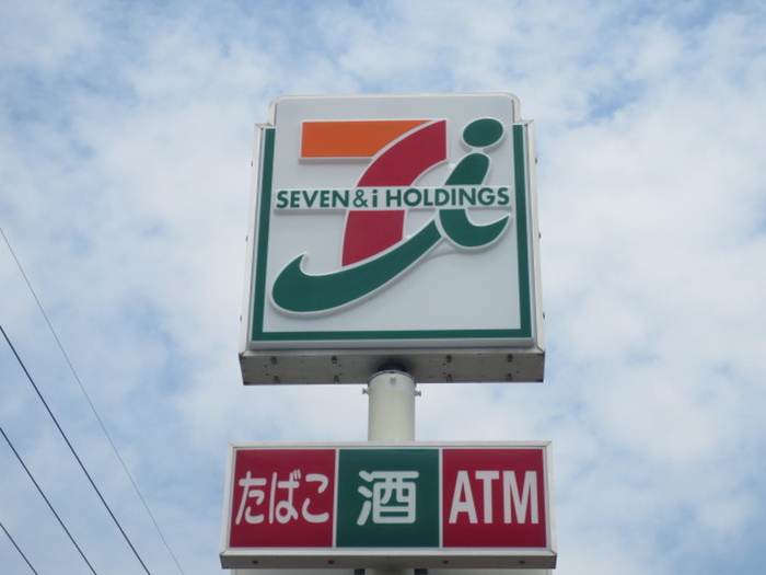 コンビニ　セブンイレブン（コンビニ）まで383m