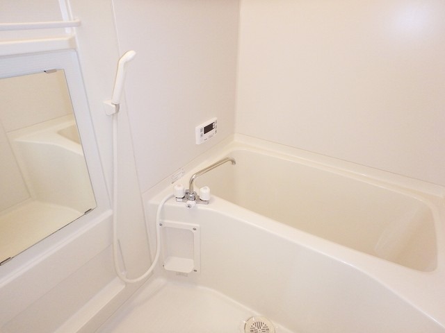 バス・シャワールーム　ゆったりバスルーム♪