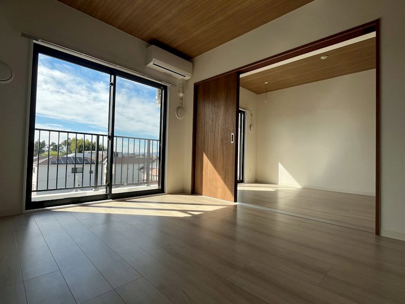 居室・リビング　※同施工会社別物件、参考写真