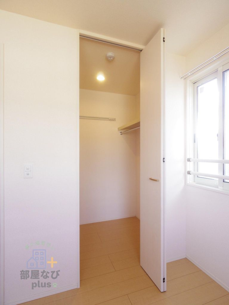 収納　※他号室写真です