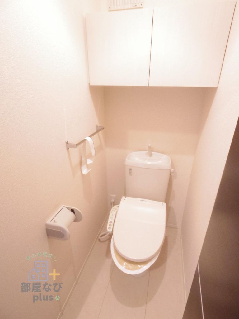 トイレ　※他号室写真です