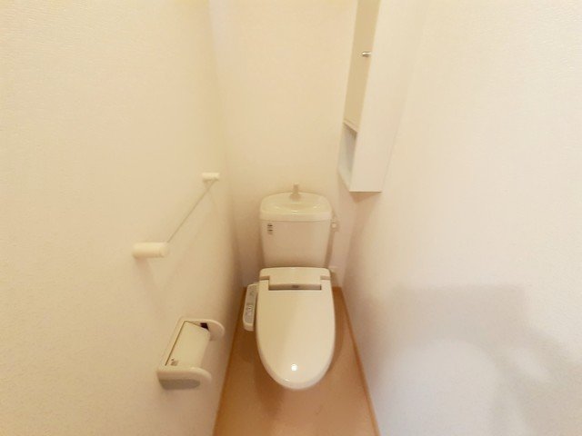 トイレ　清潔感のあるトイレです