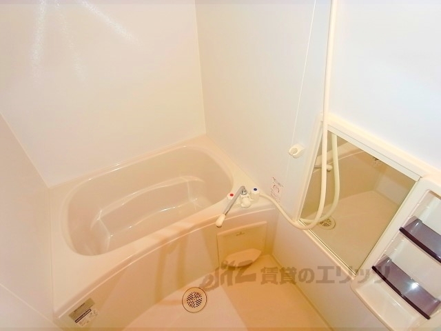 バス・シャワールーム　浴室広いです。