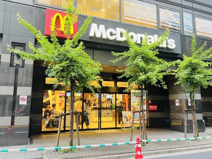 飲食店　マクドナルド（飲食店）まで180m