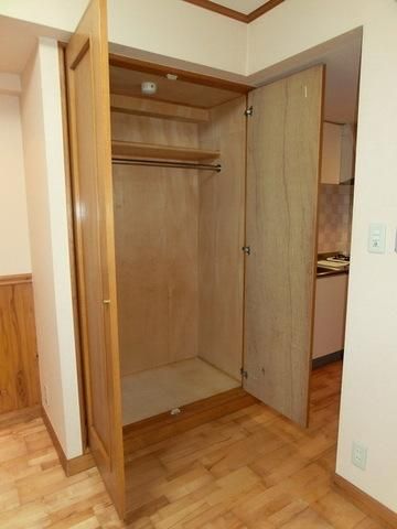 収納　収納クローゼット