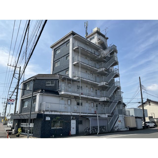 建物外観　落ち着いた雰囲気の外観です