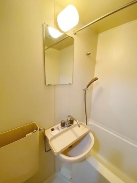 洗面設備　お問合せはタウンハウジングまで