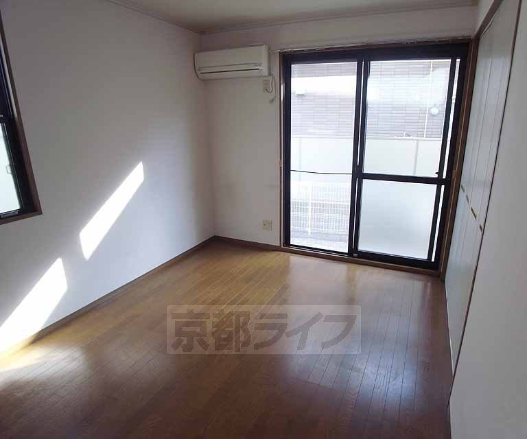 居室・リビング　洋間スペースです。