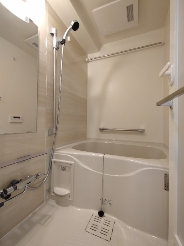 バス・シャワールーム　風呂