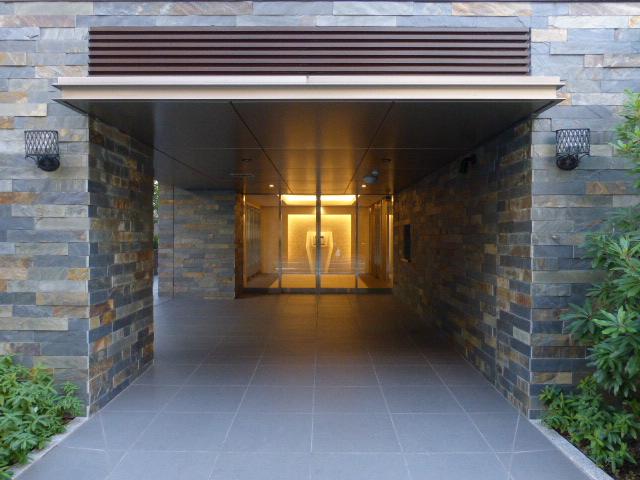 エントランス　エントランス