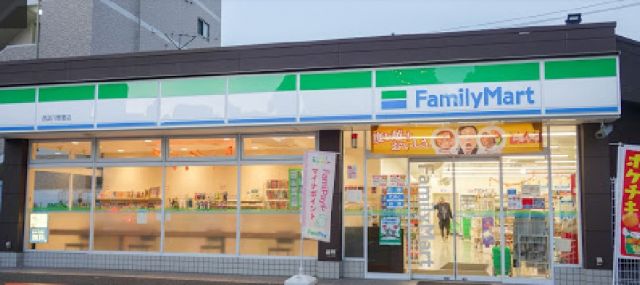 コンビニ　ファミリーマート 西淀川野里店（コンビニ）まで387m