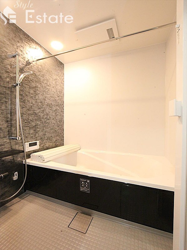 バス・シャワールーム　バスルーム