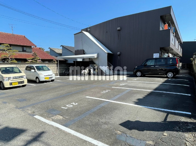 建物外観　都市ガスのマンションです。