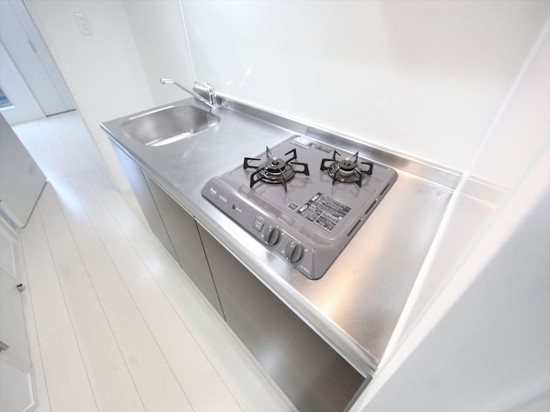 キッチン　システムキッチン（ガス2口コンロ付）　イメージ写真