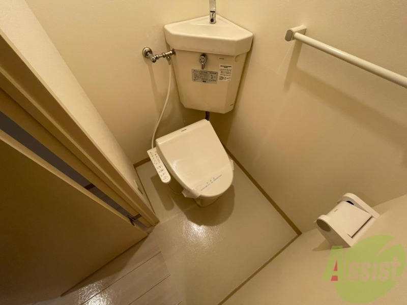 トイレ　ウォシュレット機能がついたトイレ。安心して使用できますね。