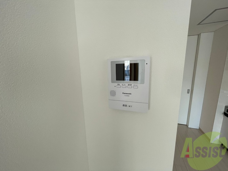 セキュリティ　モニターホンなので来客様の顔が見れます。安心ですね！