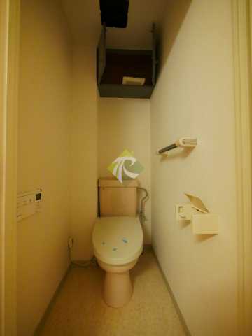 トイレ　誠之小の学区内の物件で御座います