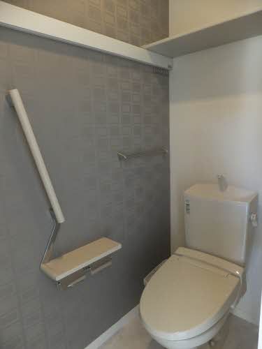 その他部屋・スペース　温水洗浄トイレ