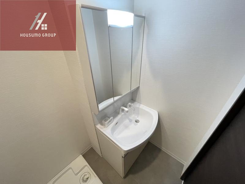 洗面設備　独立洗面台です