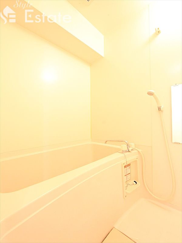 バス・シャワールーム　バスルーム